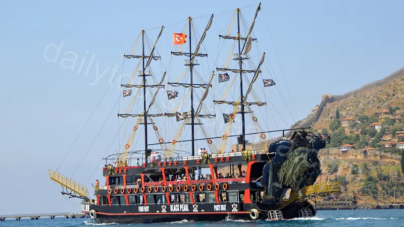 Alanya Pirate Boat Tour image 1