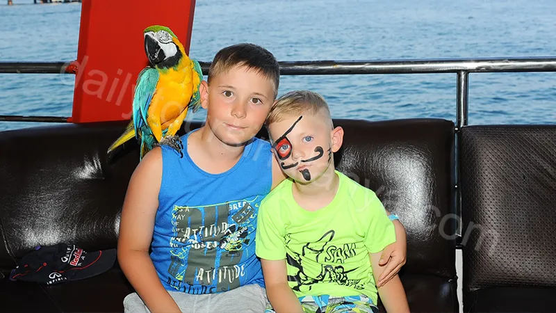 Alanya Pirate Boat Tour image 13