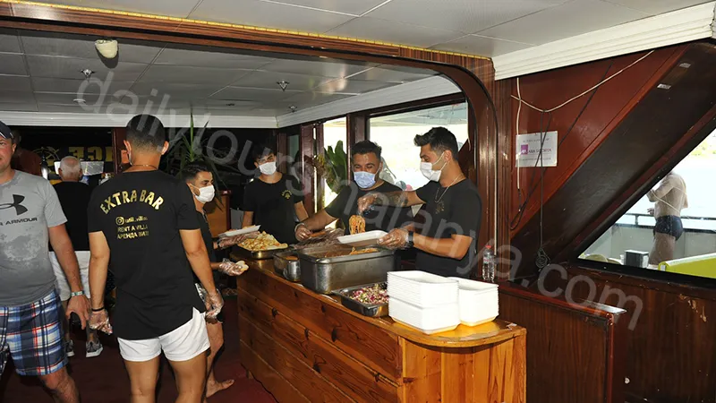 Alanya Pirate Boat Tour image 4