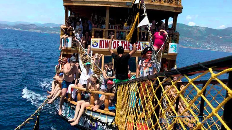 Alanya Pirate Boat Tour image 9
