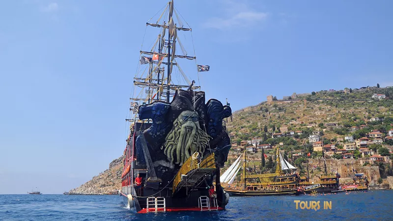Alanya All inclusive Boat Tour image 1