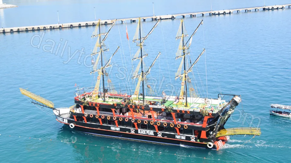 Alanya Korsan Tekne Turu photo 11