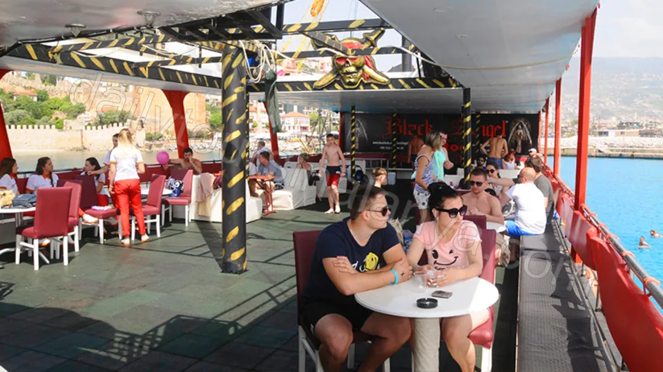 Alanya Korsan Tekne Turu photo 2