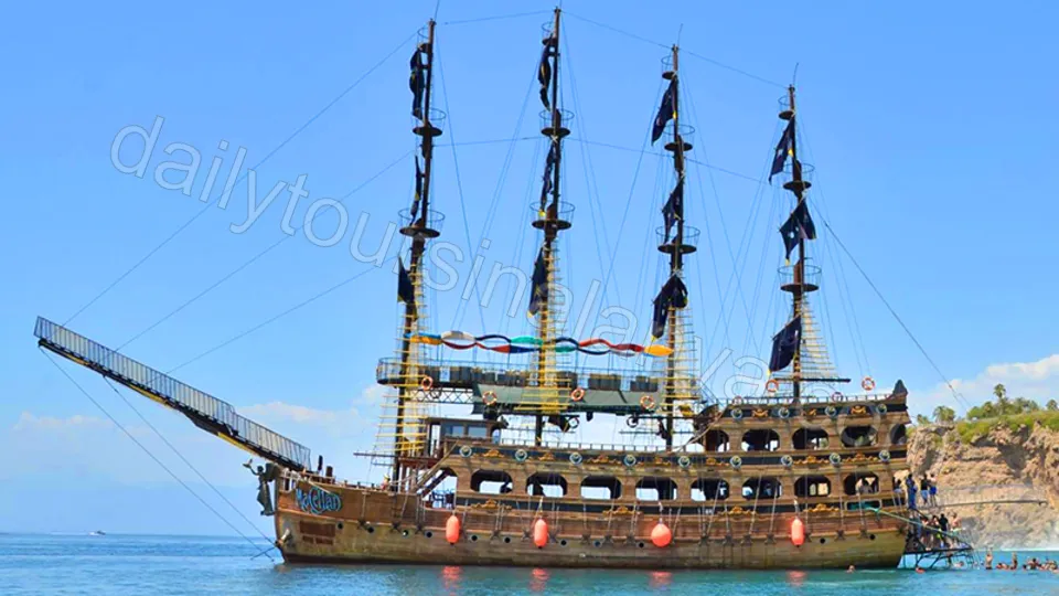 Alanya Grand Troys Pirate Boat Tour photo 3