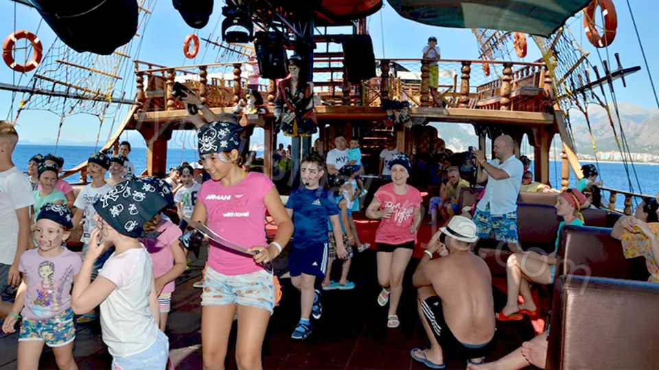Alanya Grand Troys Pirate Boat Tour photo 5