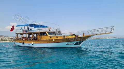 Alanya Tranquil Boat Tour