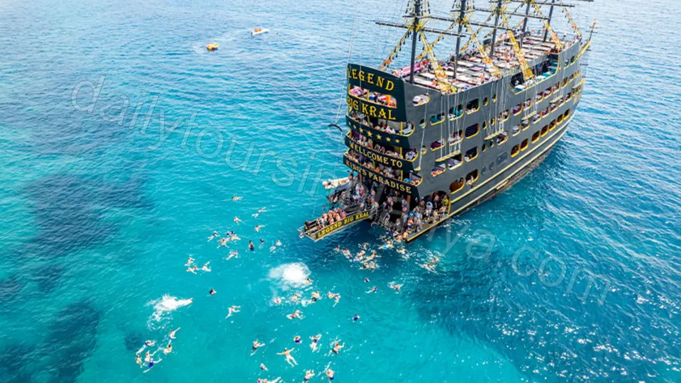 Alanya Legend Big Kral Boat Tour photo 2