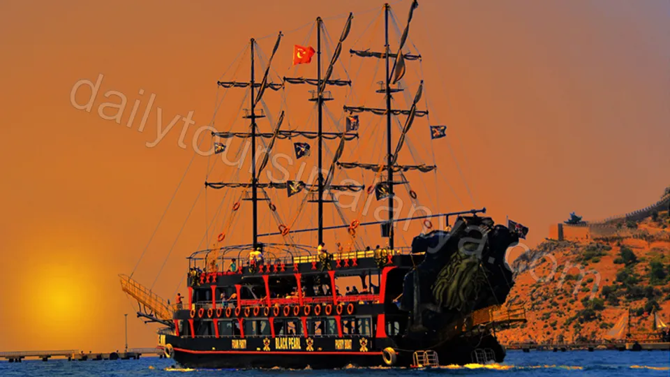 Her Şey Dahil Gün Batımı Tekne Turu