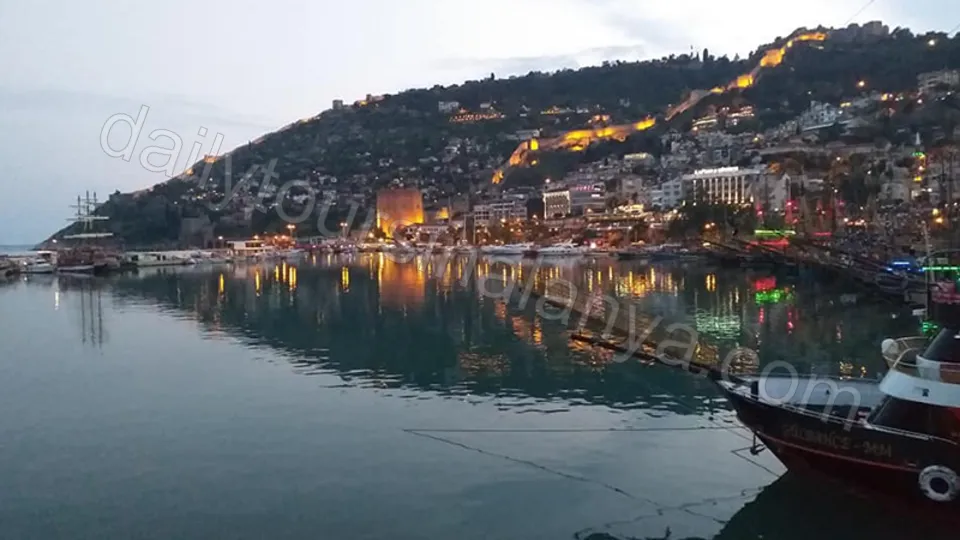 Starcraft Gün Batımı Tekne turu photo 16