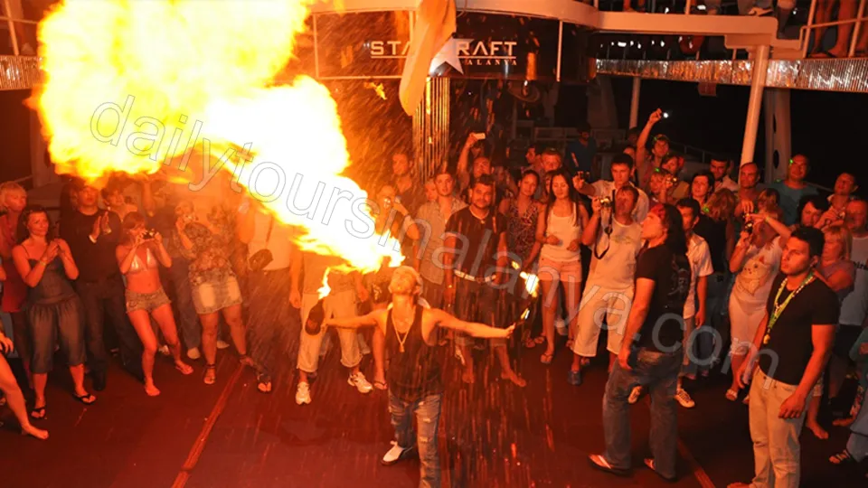 Starcraft Gün Batımı Tekne turu photo 4