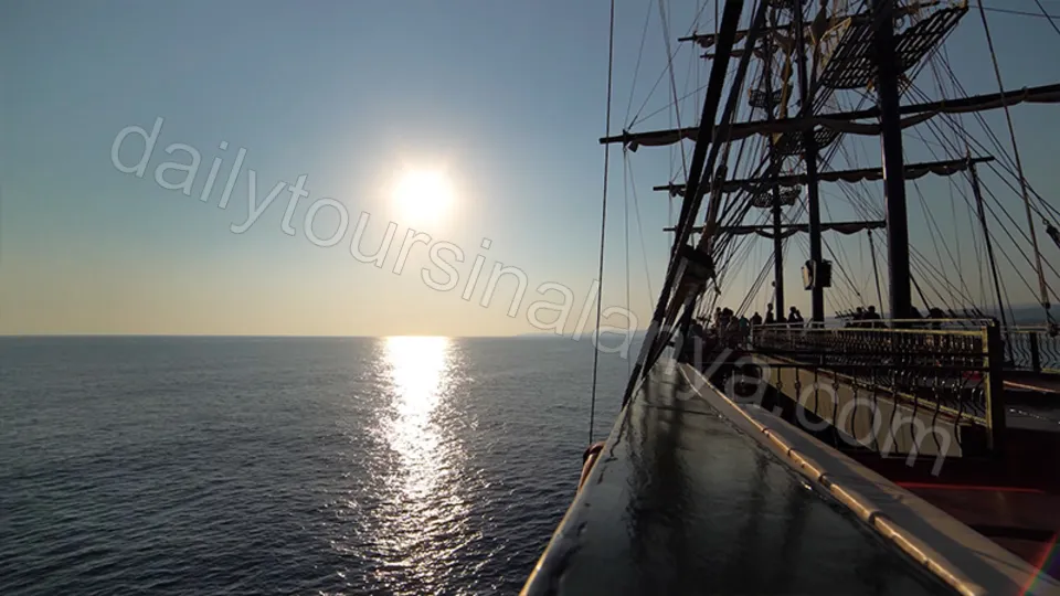 Big Kral Sunset Boat Tour photo 23