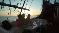 Big Kral Sunset Boat Tour nav photo 3