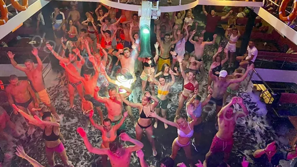 Ночная дискотека в Алании на яхте Старкрафт photo 17