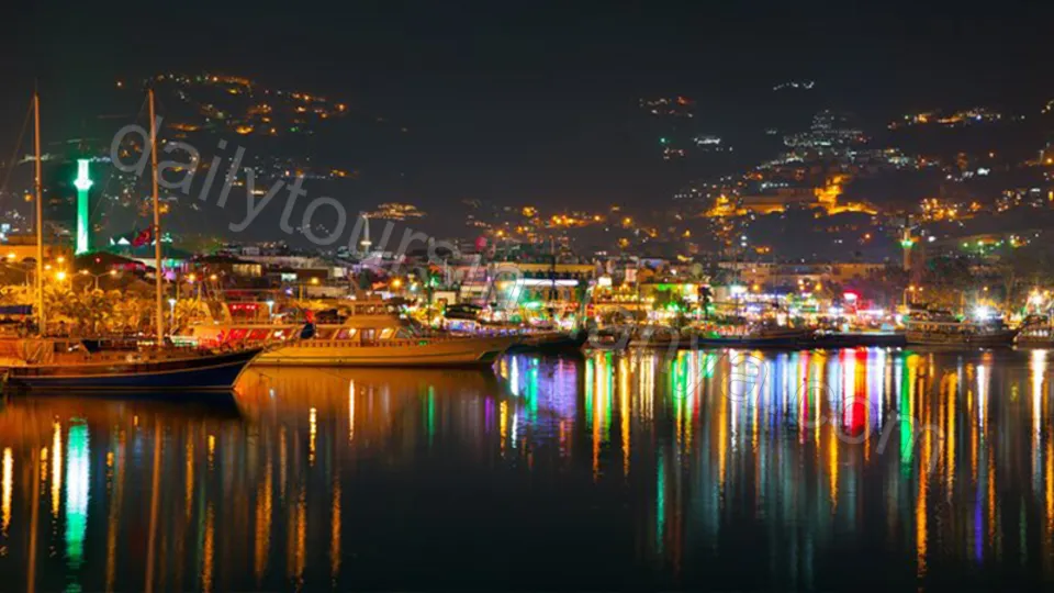 Ночная дискотека в Алании на яхте Старкрафт photo 3