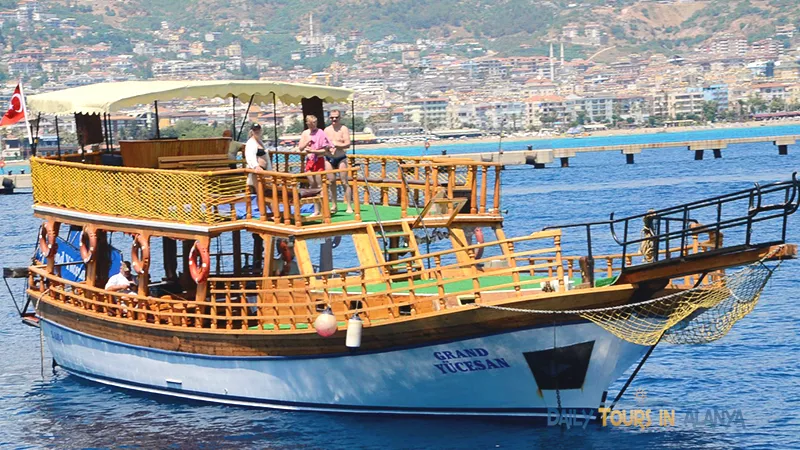 Alanya Tranquil Boat Tour image 4