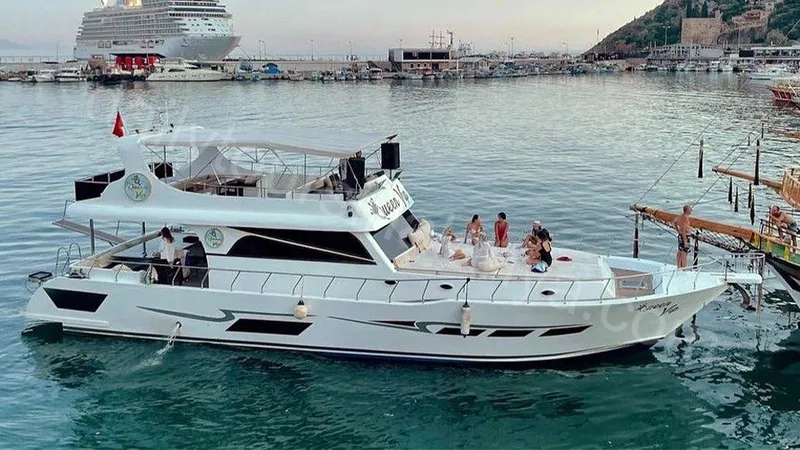 Alanya Group Yacht Tour image 2