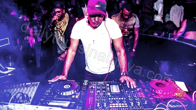 Ночная дискотека в Алании на яхте Старкрафт animation image 