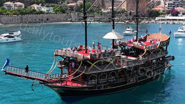 Alanya Titanic Pirate Boat Tour animation image 