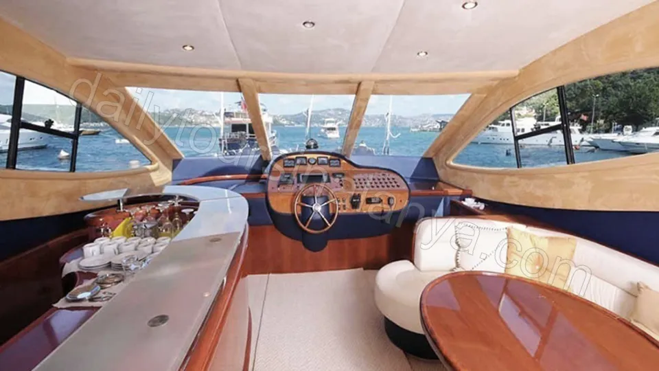 Cleopatra Luxury photo 10