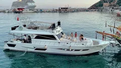 Queen Vip nav photo 0