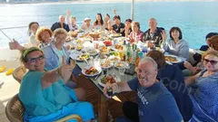 Queen Vip nav photo 11