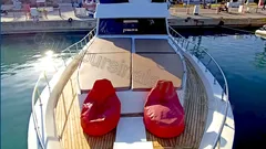 Queen Vip nav photo 16